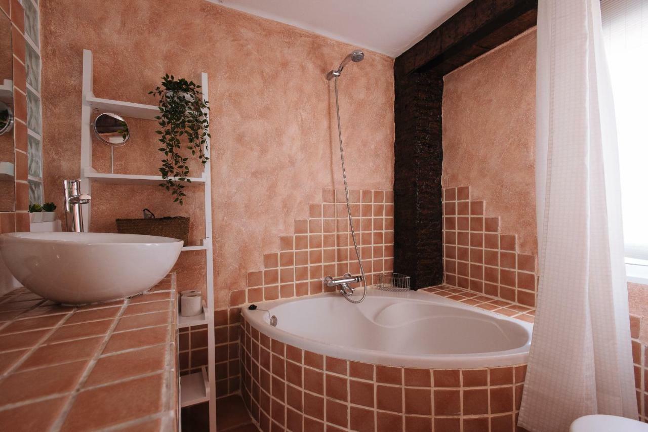 Cozy Attic With Terrace- 1Bd 1Bth- San Vicente Sevilha Exterior foto